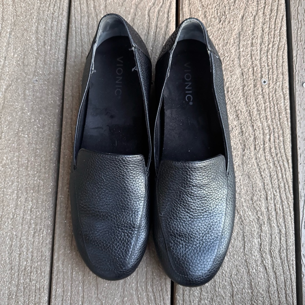 Vionic Elora Black Leather Driving Loafers Size 9.5 Slip On Shoes Flats - Picture 4 of 9